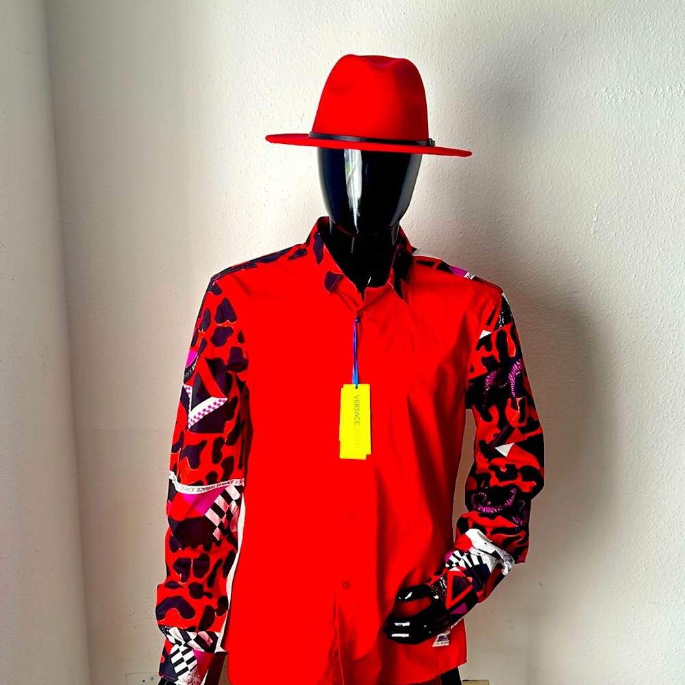 Nice Brand New Versace button shirt.